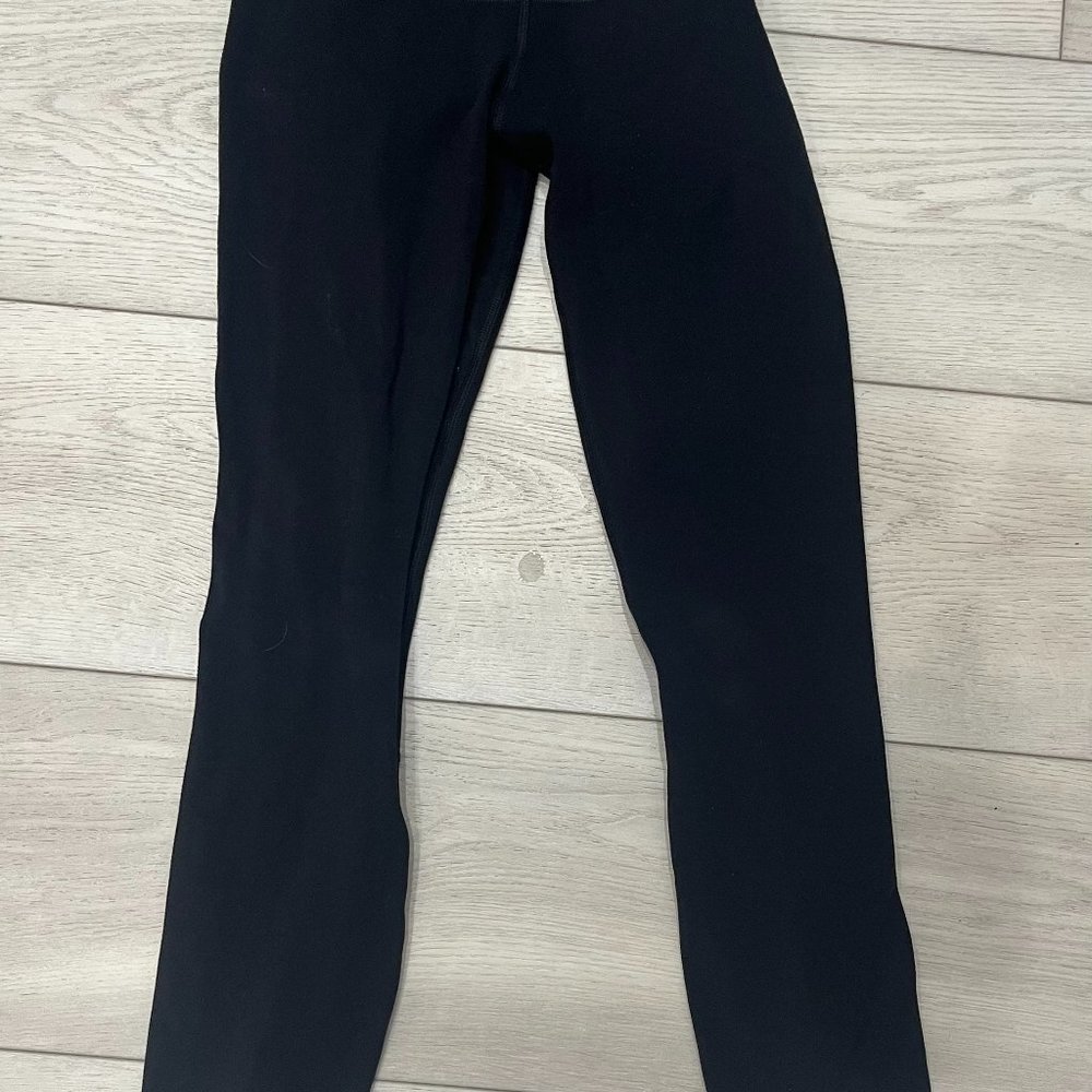 Black Lululemon Size 0 Align Ankle Length Leggings